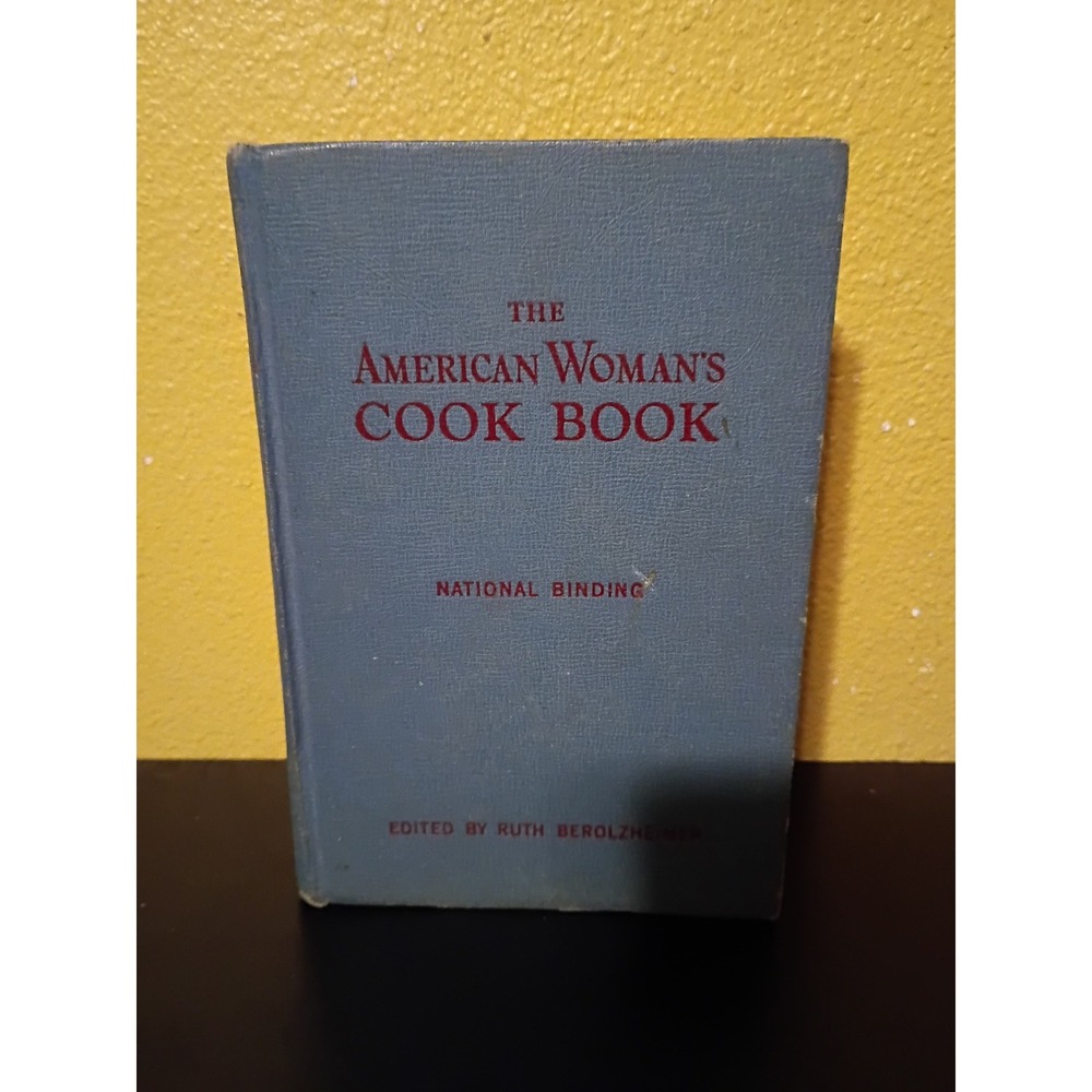 Vintage 1947 The American Woman's Cook Book Ruth Berolzheimer Thumb Indexed Blue